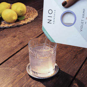 NIO Cocktails Violet Vamp 0,0% 0,1L (dárkové balení kazeta)