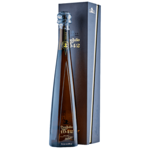 Don Julio 1942 Tequila Añejo 100% de Agave 38% 0,7L (dárkové balení kazeta)