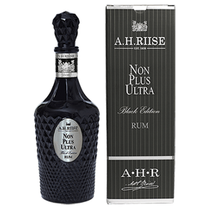 A.H.Riise Non Plus Ultra Black Edition 42% 0,7l + A.H. Riise Rum Cream Liqueur 17% 0,7l + A.H.Riise Salt Caramel  Cream Liqueur, 17% 0,7l